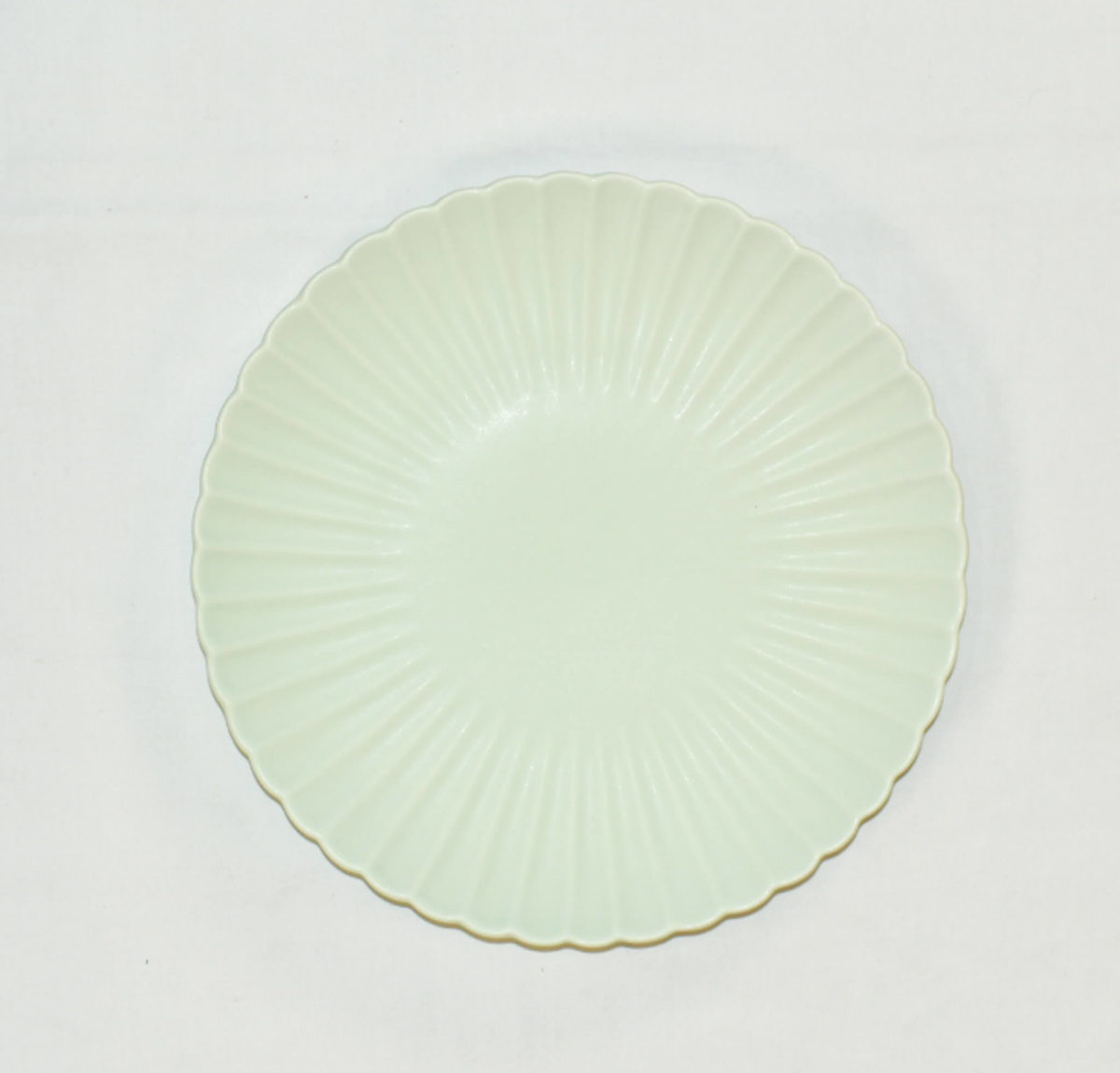 Lotus tallerken i mintfarvede keramik
