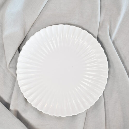 Hvid lotus tallerken i stentøj