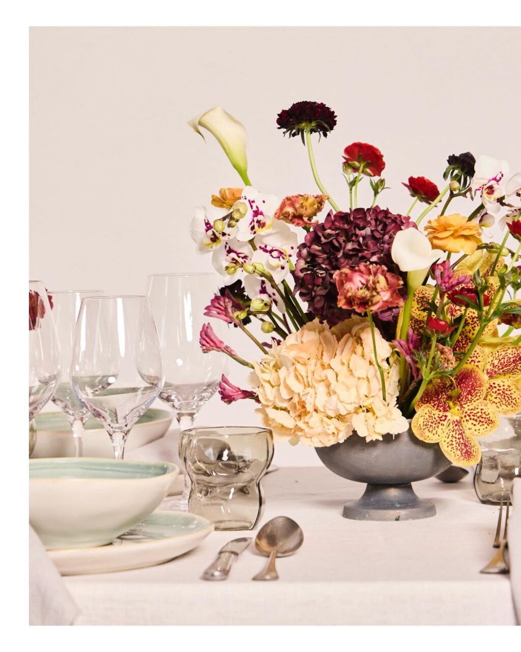 KONFIRMATION 2026
Symphony 🍂

Link i bio for mere ✨

<><><><><><><>
#tablesetting #konfirmation #konfirmation2026 #konfirmationsborddækning #serviceudlejning