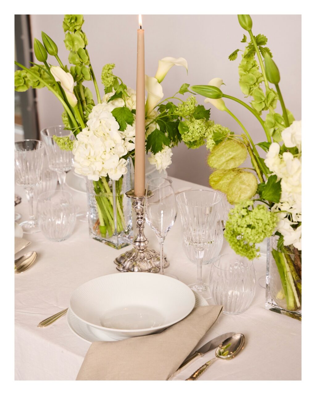 KONFIRMATION 2026
Elegance 🤍

Check link i bio for mere ✨

<><><><><><><>
#tablesetting #konfirmation #konfirmationsborddækning #konfirmation2026 #serviceudlejning