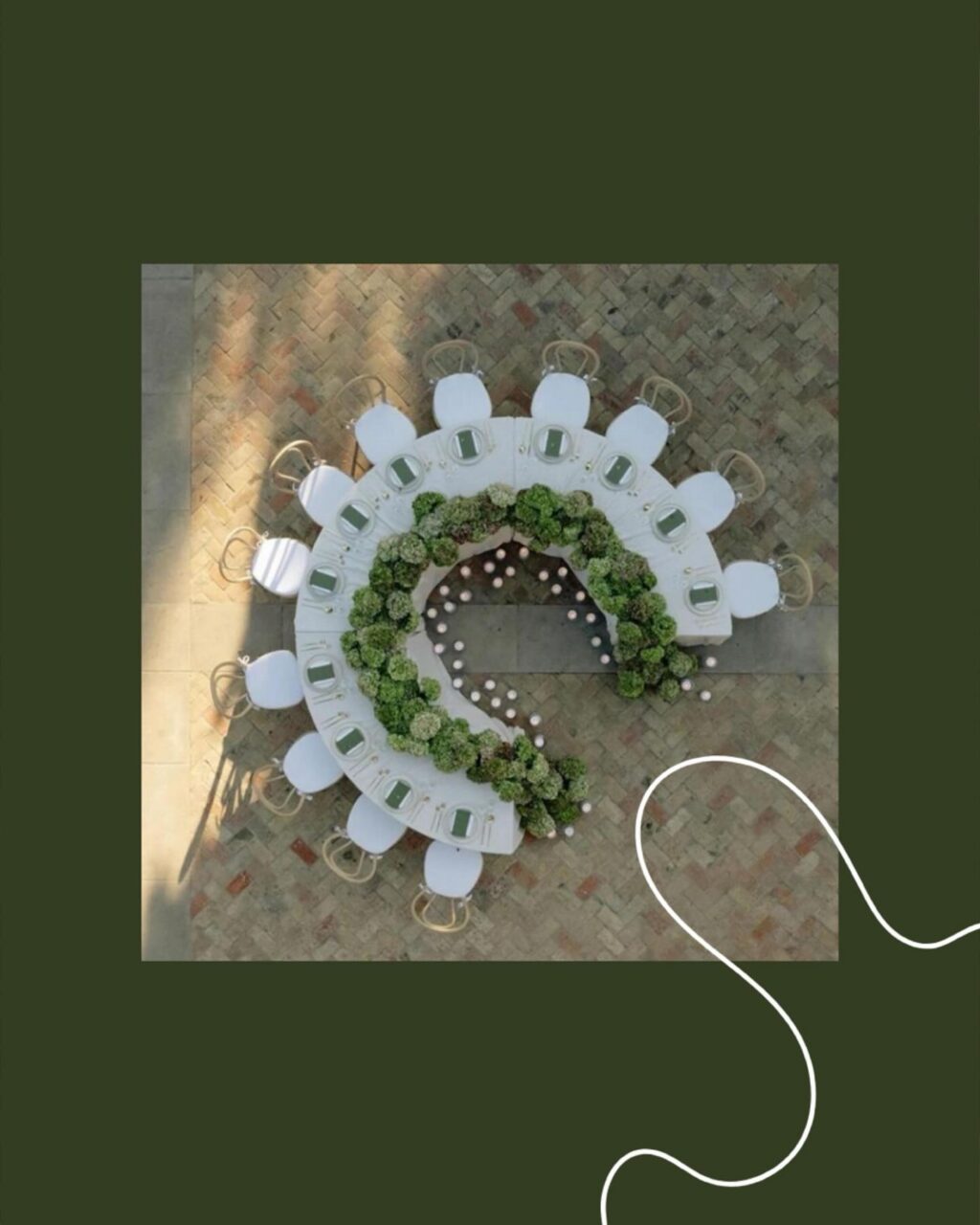 Vores nye bølgeborde giver bordopdækningen liv. De bløde former skaber bevægelse, bryder det klassiske udtryk og gør bordet til en del af oplevelsen. De kan sammensættes på utallige måder og giver uendeligt mange muligheder. 🌊

📸: Pinterest

<><><><><><><>
#borddækning #tablesetting #serviceudlejning #bølgebord #curvedtable